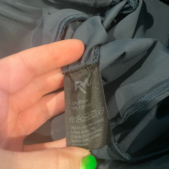 RYU athletics women’s biker shorts size small Canadian owned company - Picture 6 of 6